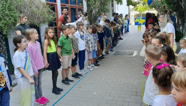 День Соборності відзначили в українській школі в Дубаї