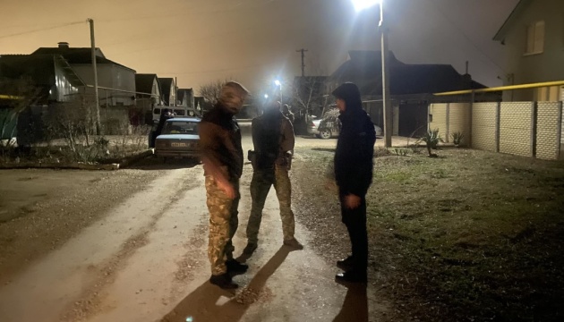 Occupiers once again raid homes of Crimean Tatars, detaining six