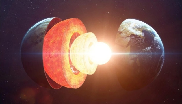 Внутрішнє ядро Землі почало обертатися в інший бік - вчені