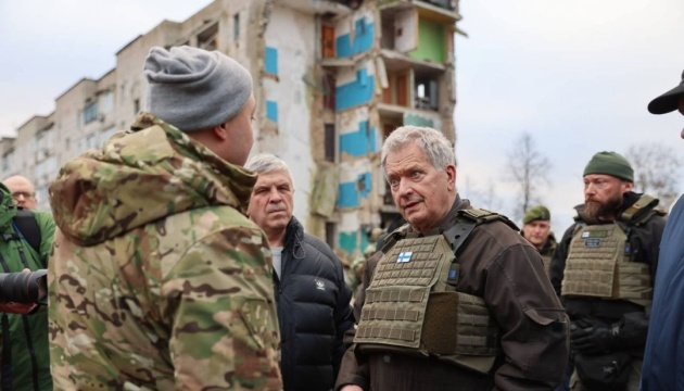 President of Finland visits Kyiv region’s Borodianka, Bucha