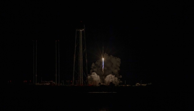 Rocket Lab запустила три супутники на орбіту