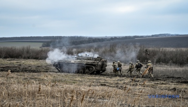El ejército ucraniano elimina a 850 invasores rusos  y destruye sus 7 tanques en el último día