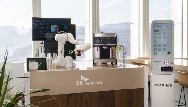 У Південній Кореї представили робота-кавовара зі штучним інтелектом