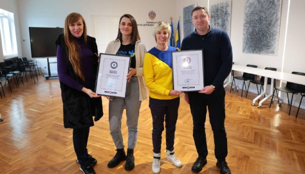 У Львові зафіксували рекорд України: волонтери за місяць передали місту 1263 генератори