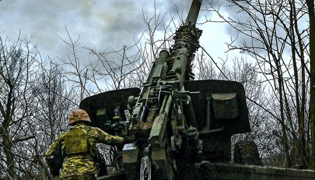 Fuerzas ucranianas repelen los ataques enemigos cerca de 12 asentamientos
