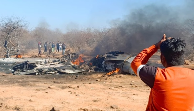 В Індії під час тренувальних польотів зіткнулись два винищувачі