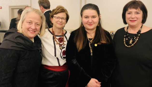 Маркарова відвідала святкування ювілею Школи українознавства імені Шевченка у Вашингтоні