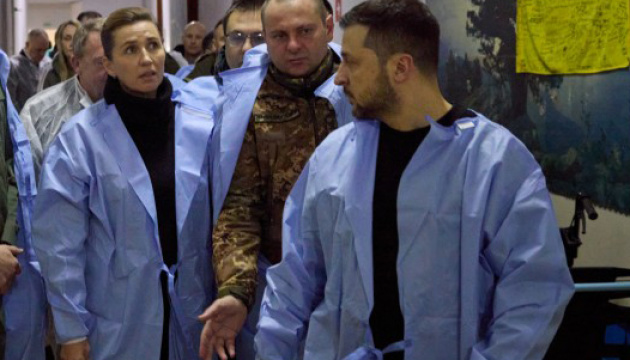 Zelensky y Frederiksen visitan a los defensores heridos en el hospital de Mykoláiv