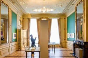 У двох музеях Нідерландів запрацювали україномовні аудіогіди