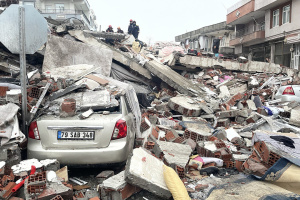 Кількість загиблих від землетрусів у Туреччині та Сирії перевищила 7,2 тисячі