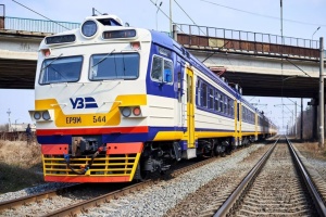 Укрзалізниця запускає приміський потяг з Кременчука до Полтави