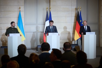Zelensky pide a Scholz y Macron que proporcionen aviones de combate a Ucrania