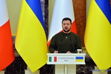 Od początku wojny z Rosją Ukraina otrzymuje ważną pomoc i wsparcie od Włoch – Zełenski