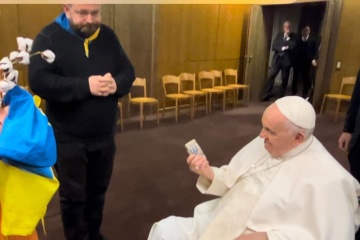 El Papa Francisco llama a rezar por Ucrania despues de ver un documental sobre la guerra