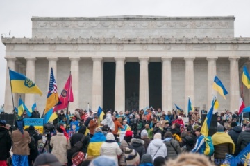 Ukrainians, Americans stage rally in D.C. against Russian aggression