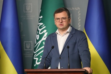 Kuleba: Ucrania apunta a desarrollar las relaciones con Arabia Saudí en todos los niveles