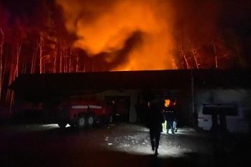 Guerre en Ukraine : Un mort et quatre blessés dans une frappe russe sur une caserne de pompiers à Svyatohirsk 