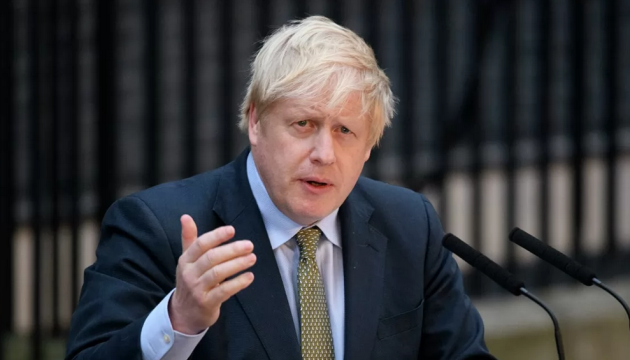 Johnson critica a Occidente por retrasar el envío de armas a Ucrania