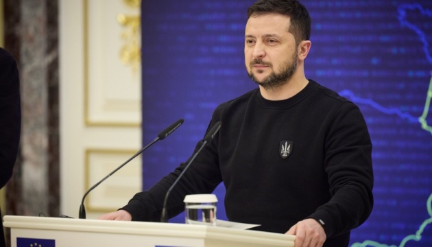 Зеленський назвав стратегічним кроком до перемоги рішення ЄС про снаряди для України