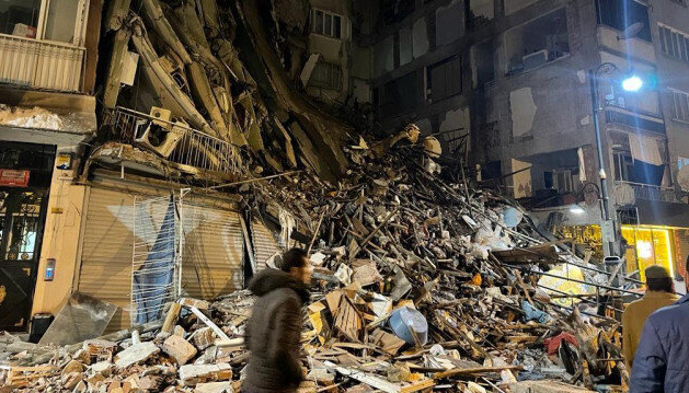 Потужний землетрус у Туреччині: щонайменше 17 загиблих, десятки зруйнованих будівель