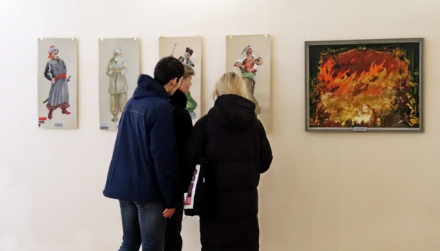 В Ужгороді відкрили виставку ескізів до постановки «Тараса Бульба» Харківської опери 