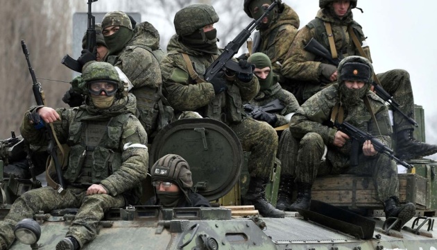 Enemy trying to advance in five directions, holding defense in Zaporizhzhia, Kherson regions