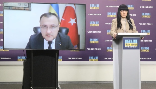 О 12:00 - брифінг посла України в Туреччині Василя Боднара про «зернову угоду» 