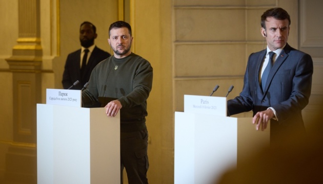 L’Ukraine et la France ont convenu de coopérer pour traduire en justice les auteurs de crimes de guerre russes 