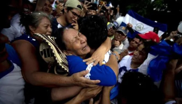 У Нікарагуа звільнили 222 політв'язнів і відправили до США