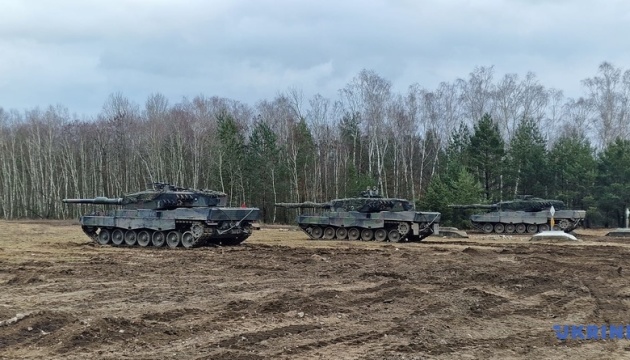 Міністри оборони ЄС  обговорили усунення «промислових перепон» для передачі Україні танків