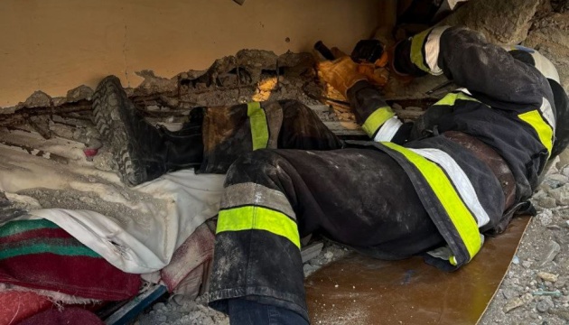 Ukrainische Rettungskräfte bergen 26 Leichen in der Türkei