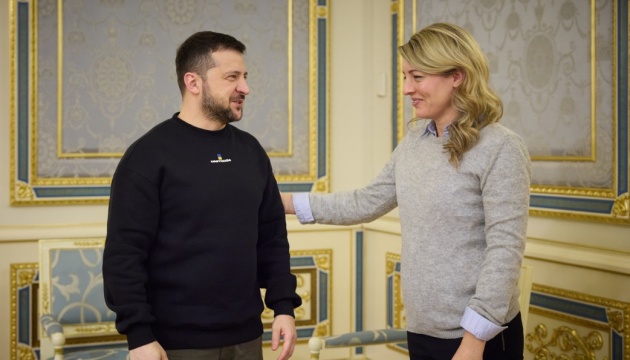 Zelensky se reúne con la ministra canadiense de Exteriores