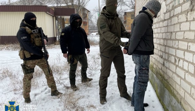 СБУ затримала ще трьох коригувальників ворожих ракетних обстрілів Донеччини