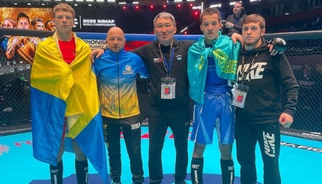 Українські бійці ММА виграли дві медалі на ЧС, що триває у Белграді