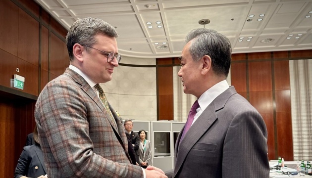 Kuleba, China’s top diplomat discuss initiatives aimed at restoring peace in Ukraine 