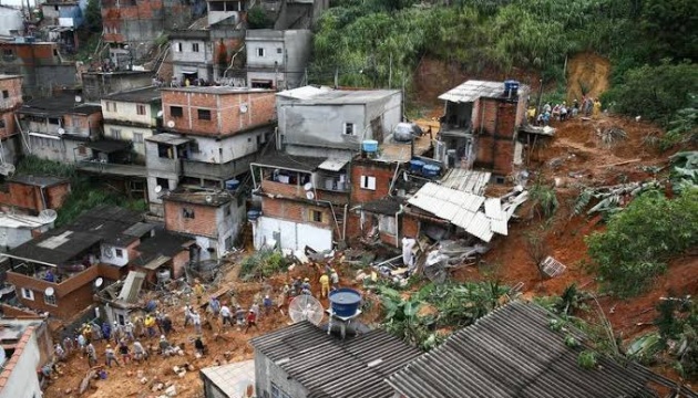 Кількість жертв повеней і зсувів у Бразилії сягнула 54