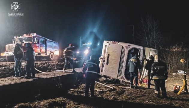 На Тернопільщині перевернувся автобус «Neoplan», троє загиблих
