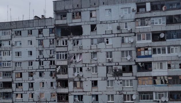 Russen beschießen Hochhäuser in Stepnohirsk in Oblast Saporischschja