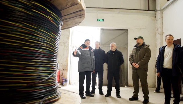 Енергетикам Харківщини передали 162 тонни обладнання для ремонту
