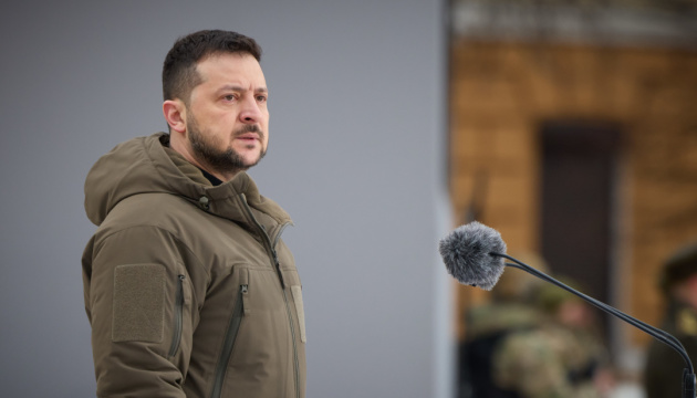 Zelensky sobre la reunión del Estado Mayor: El enfoque principal está en las batallas en Donbás