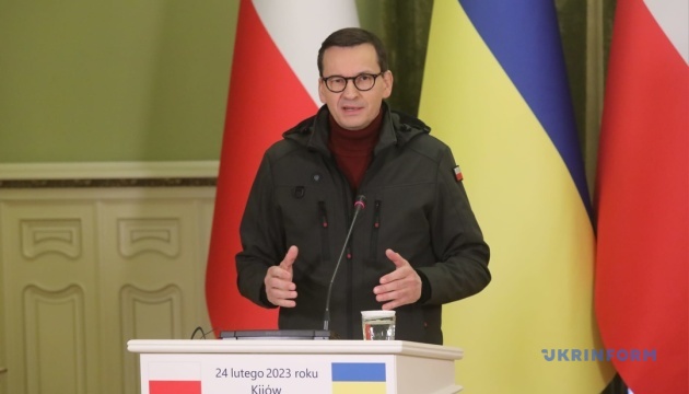 Poland gives Ukraine four Leopard tanks, rest to arrive later - Morawiecki