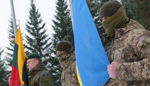 Litauen: Erste ukrainische Schießausbilder in Litauen geschult