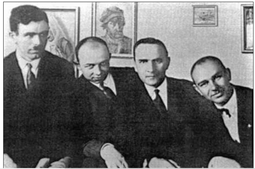 Зліва направо - голова мистецького гуртка “Спокій” Петро Мегик, секретар гуртка Ніл Хасевич, Борис Монкевич і Микола Щербак, початок 1930-х рр.