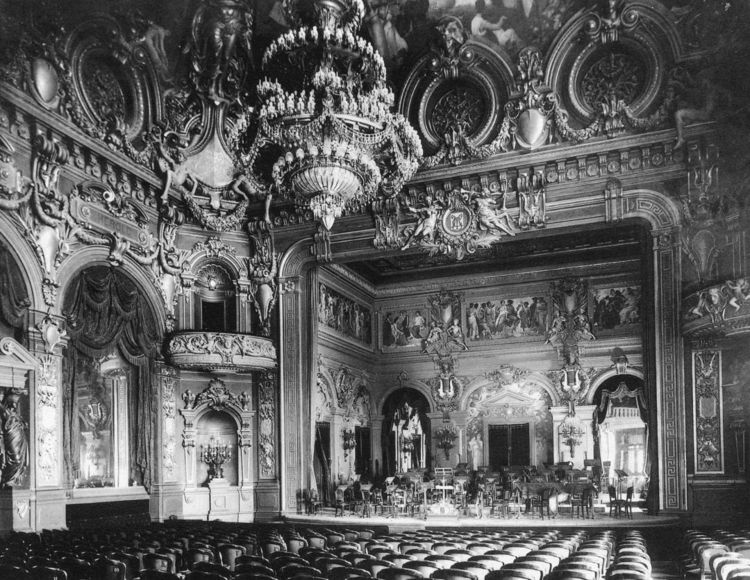 Зала в “Театрі Монте-Карло”, де 28 квітня 1925 р. дебютував Серж Лифар