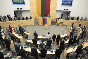 Парламент Литви продовжив на рік обмеження для росіян і білорусів