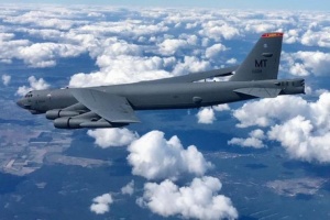 Бомбардувальники США і японські винищувачі пролетіли над регіоном проведення китайсько-російських навчань у морі 