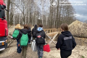 ウクライナ、ロシアに拉致されていた児童１５人の帰還に成功