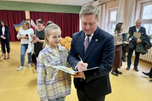 Посол у Польщі відвідав українських громадян у Центрі проживання у Познані