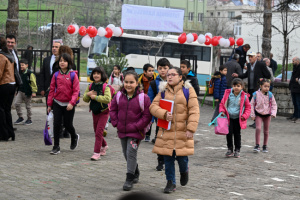 На сході Туреччини вперше після землетрусів відкрилися школи