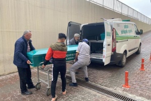 Турецькі лікарі не змогли врятувати жінку, яка після землетрусу провела під завалами 111 годин